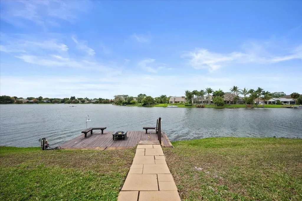1420 Sailboat Circle Wellington FL 33414