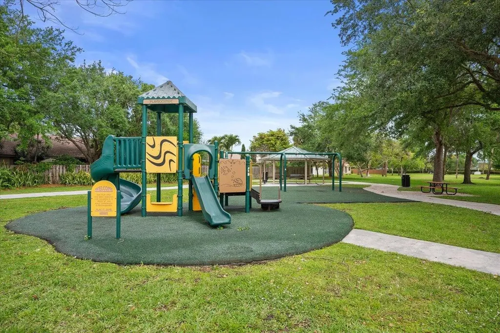1420 Sailboat Circle Wellington FL 33414