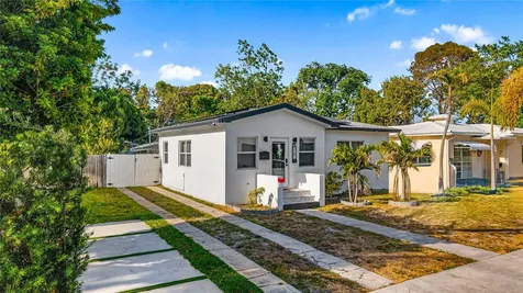 218 SW 7th Street Dania Beach FL 33004