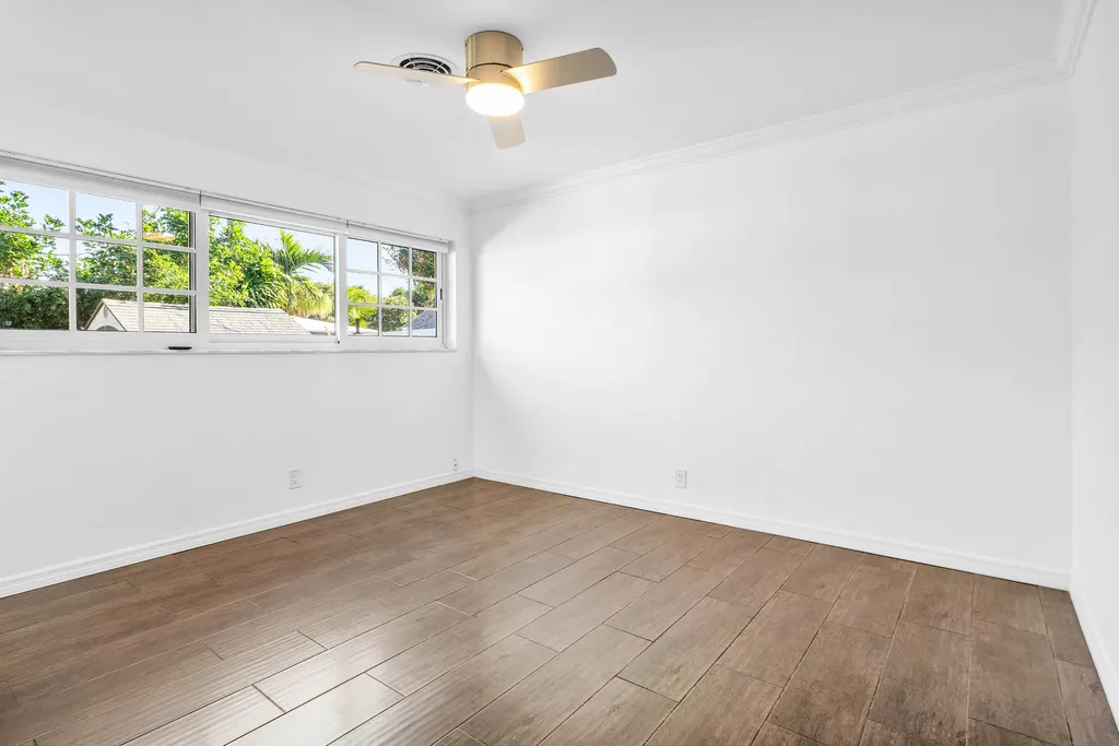 2100 NE 4th Avenue Boca Raton FL 33431