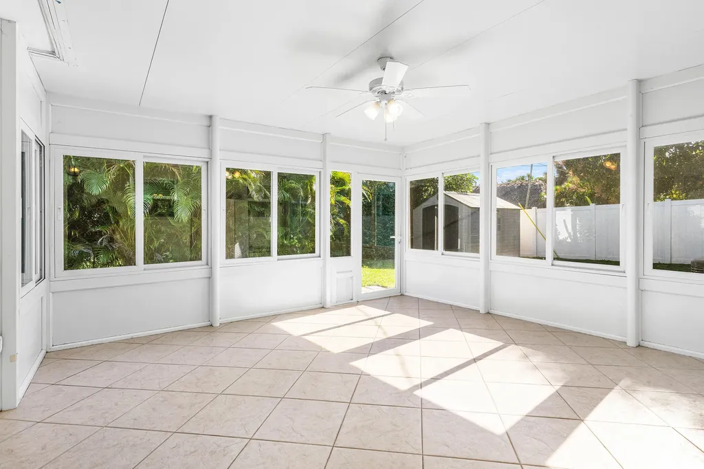 2100 NE 4th Avenue Boca Raton FL 33431