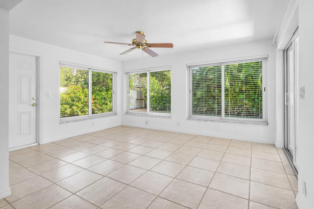 2100 NE 4th Avenue Boca Raton FL 33431