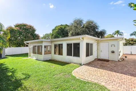2100 NE 4th Avenue Boca Raton FL 33431
