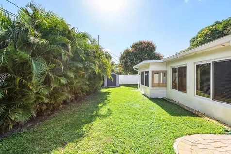 2100 NE 4th Avenue Boca Raton FL 33431
