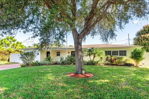 2100 NE 4th Avenue Boca Raton FL 33431