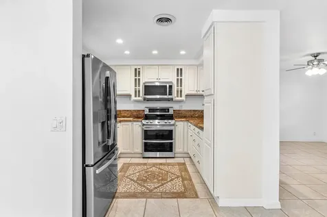 2100 NE 4th Avenue Boca Raton FL 33431