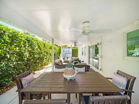 471 Mars Way Juno Beach FL 33408