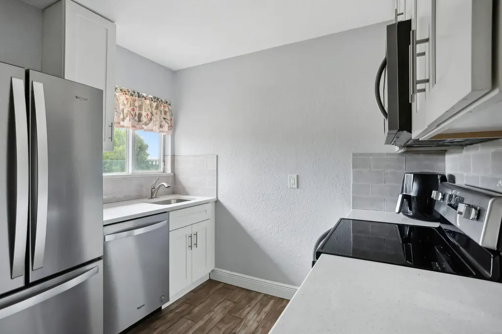 2227 NE 3rd Avenue Delray Beach FL 33444