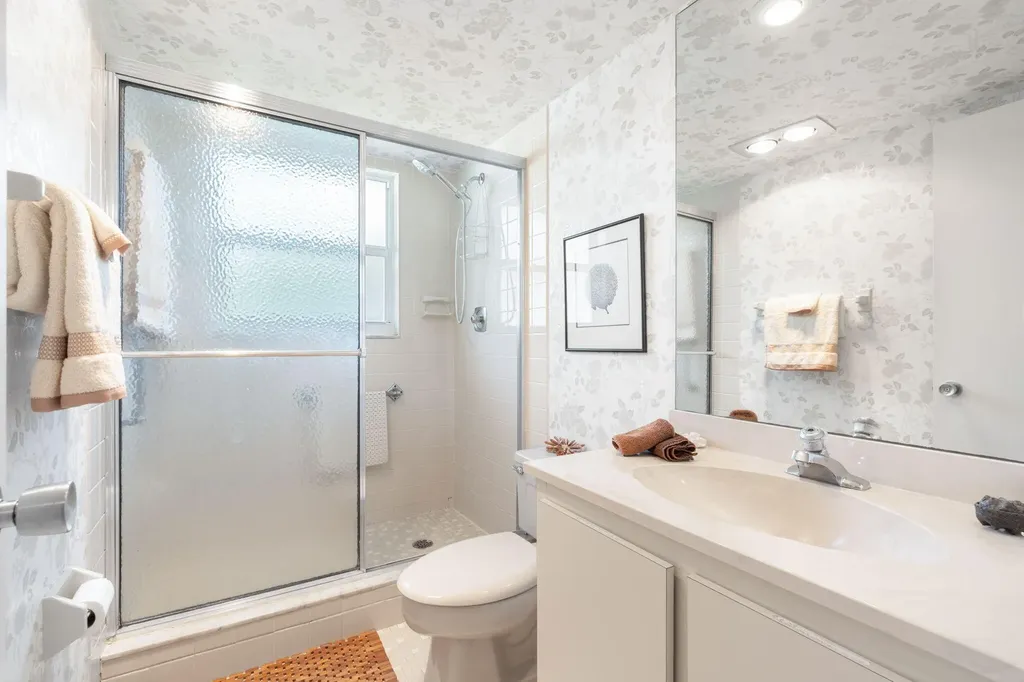 545 Oaks Lane Pompano Beach FL 33069