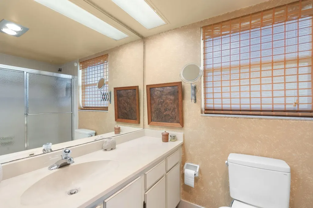 545 Oaks Lane Pompano Beach FL 33069
