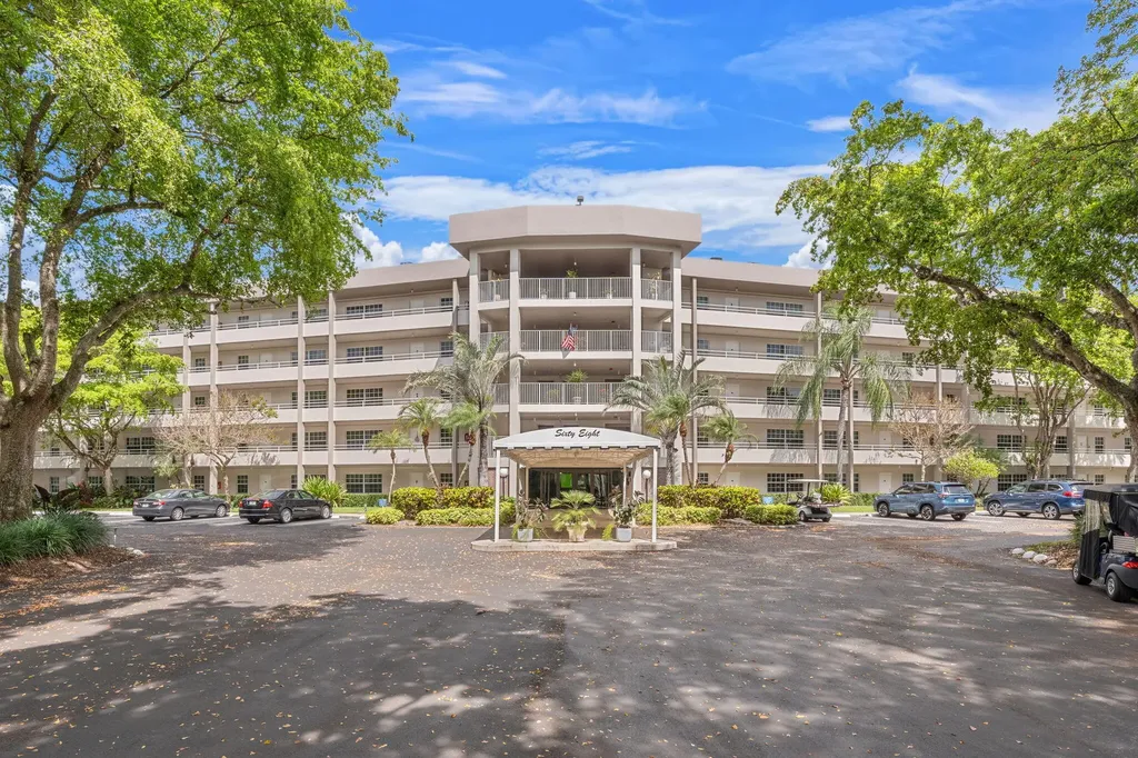545 Oaks Lane Pompano Beach FL 33069
