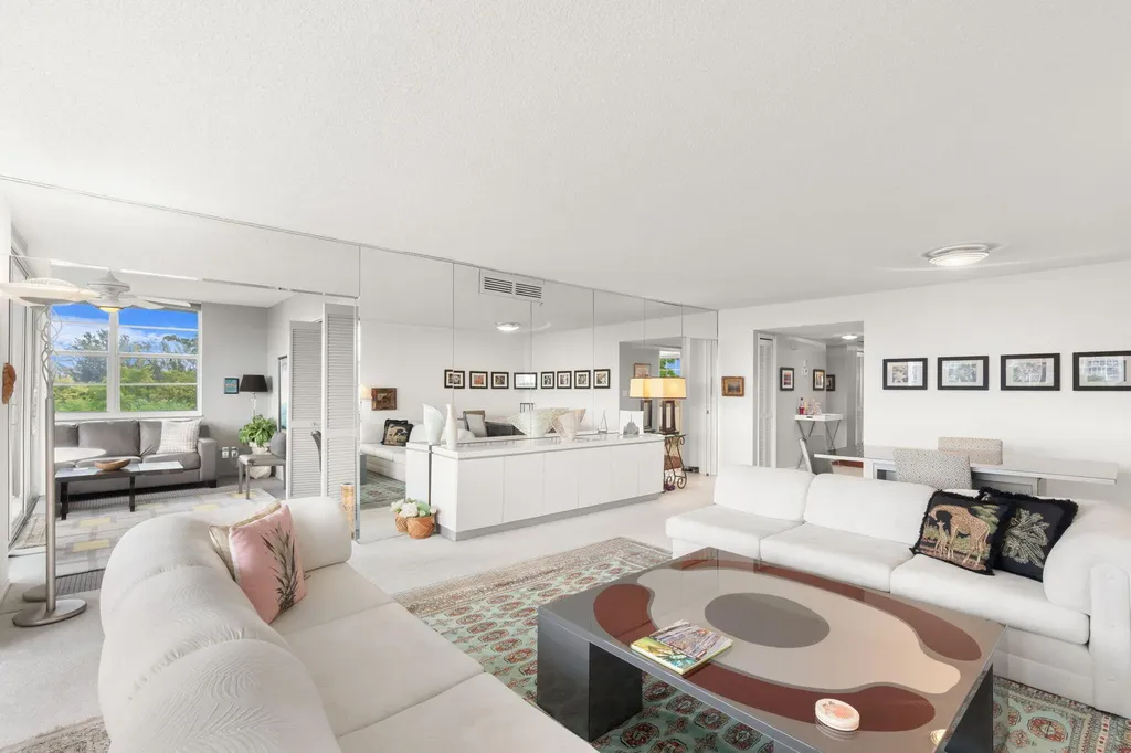 545 Oaks Lane Pompano Beach FL 33069