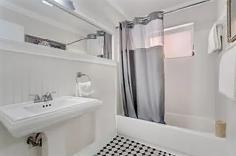 241 SW 13th Street Boca Raton FL 33432