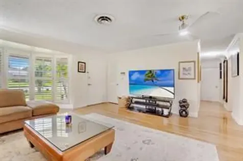 241 SW 13th Street Boca Raton FL 33432