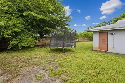 2227 NE 3rd Avenue Delray Beach FL 33444
