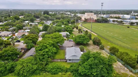 2227 NE 3rd Avenue Delray Beach FL 33444