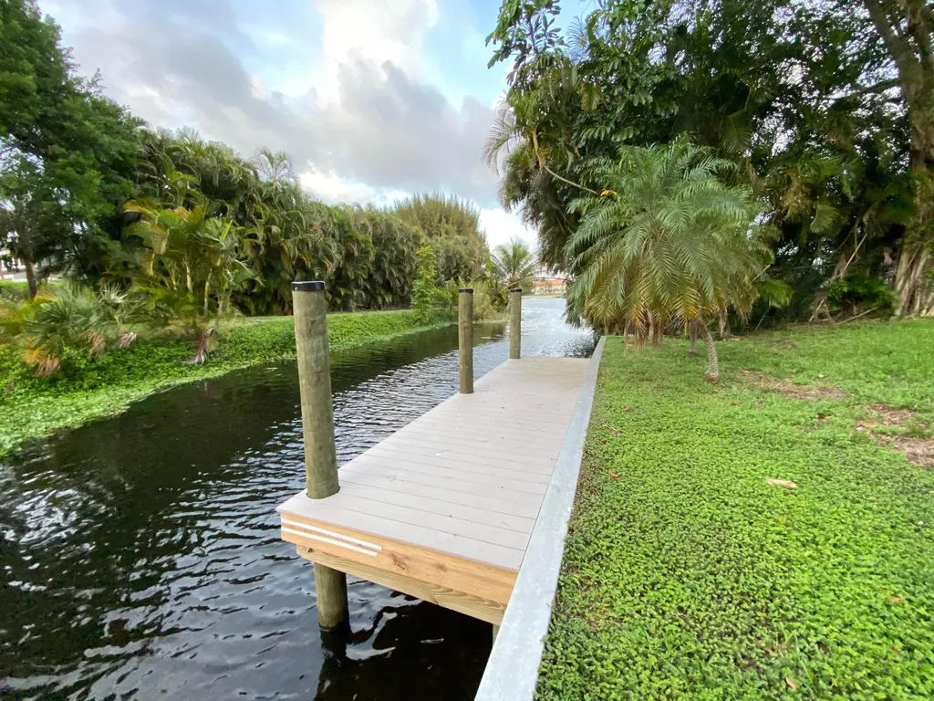 7500 W Lake Drive Lake Clarke Shores FL 33406