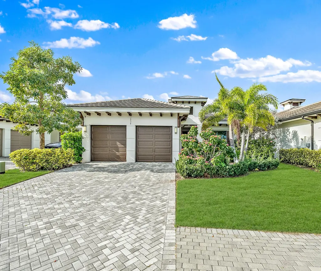 2938 Gin Berry Way West Palm Beach FL 33401