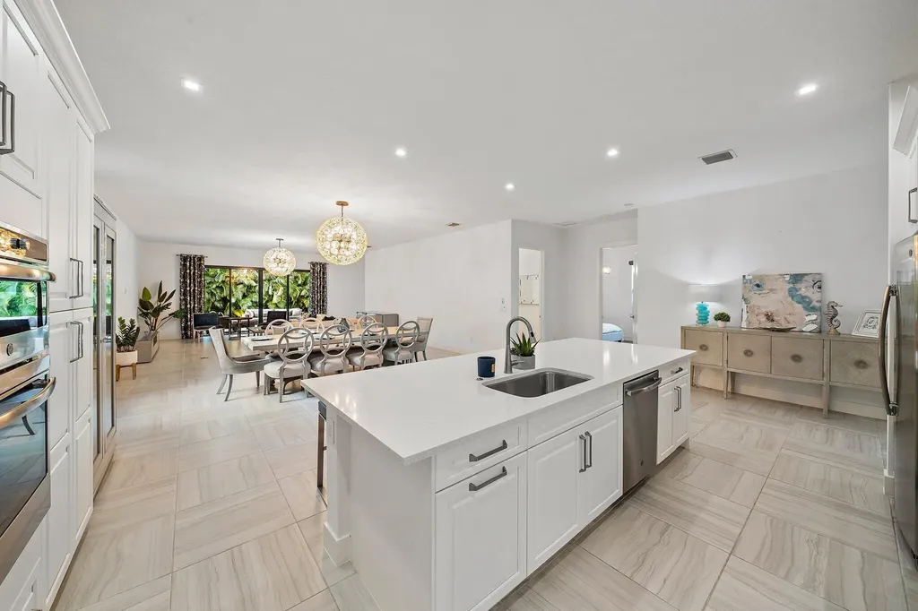 2938 Gin Berry Way West Palm Beach FL 33401