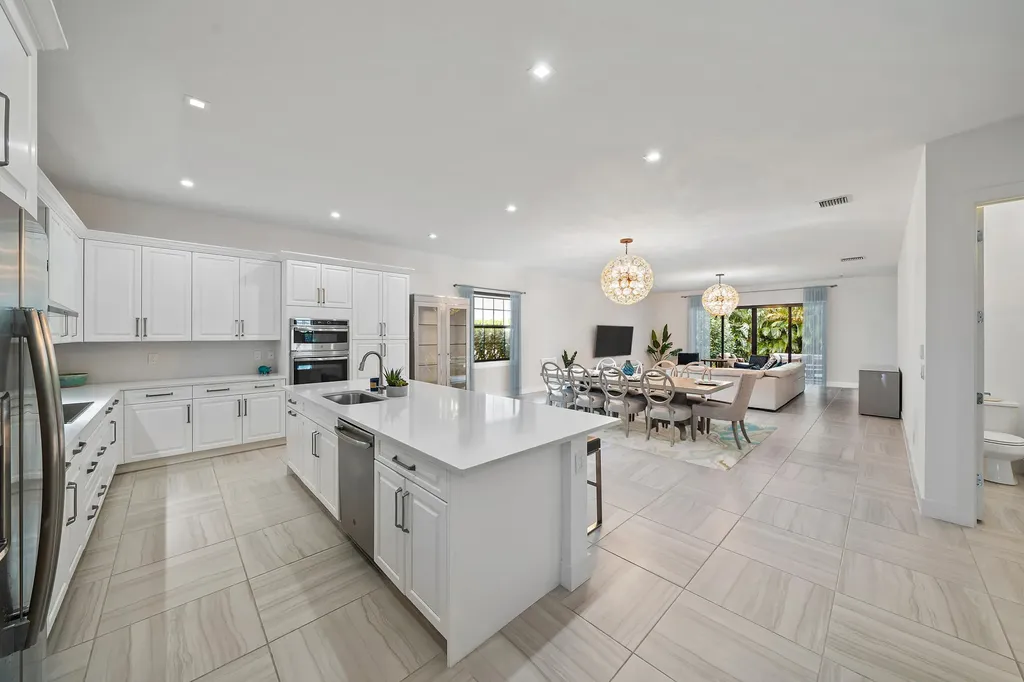 2938 Gin Berry Way West Palm Beach FL 33401
