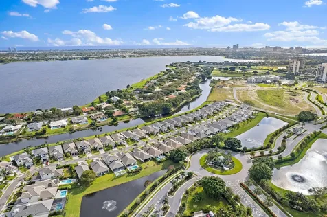 2938 Gin Berry Way West Palm Beach FL 33401
