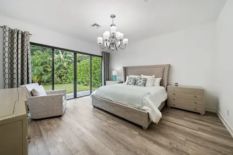 2938 Gin Berry Way West Palm Beach FL 33401