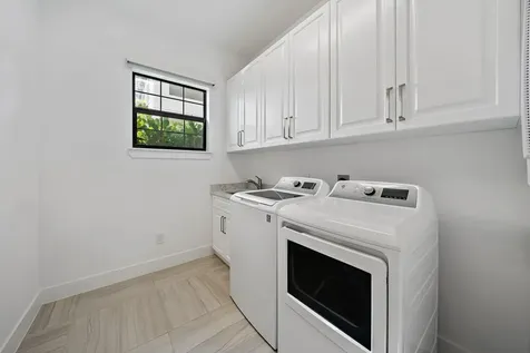 2938 Gin Berry Way West Palm Beach FL 33401