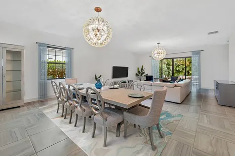 2938 Gin Berry Way West Palm Beach FL 33401