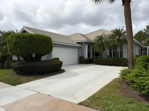 284 NW Bentley Circle Port St Lucie FL 34986