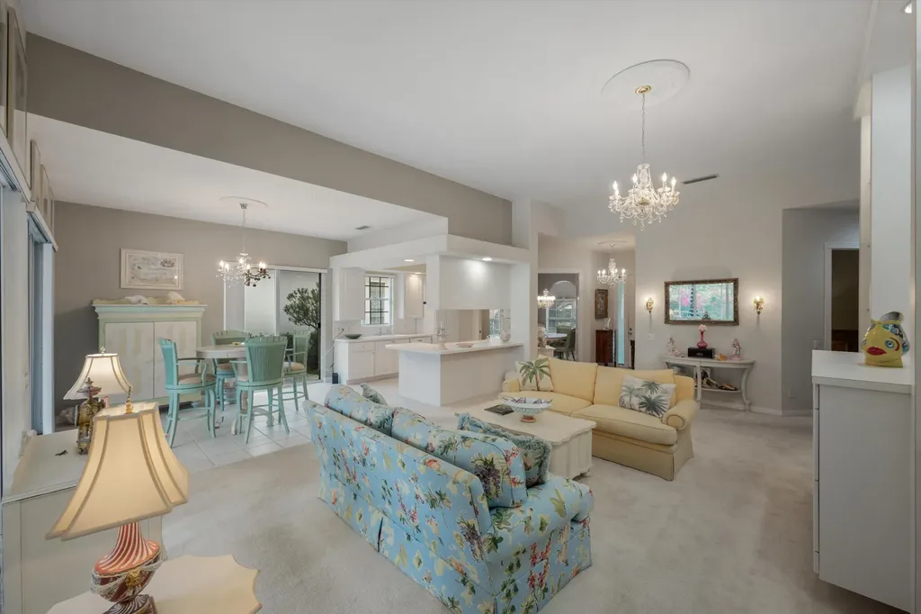 2570 Kittbuck Way West Palm Beach FL 33411