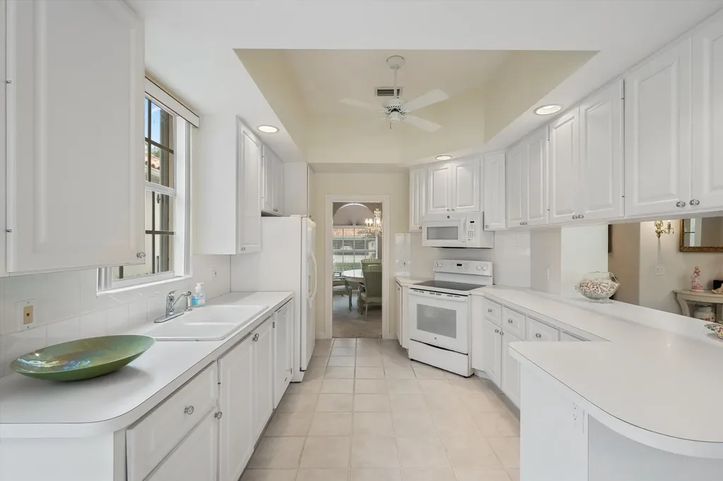 2570 Kittbuck Way West Palm Beach FL 33411