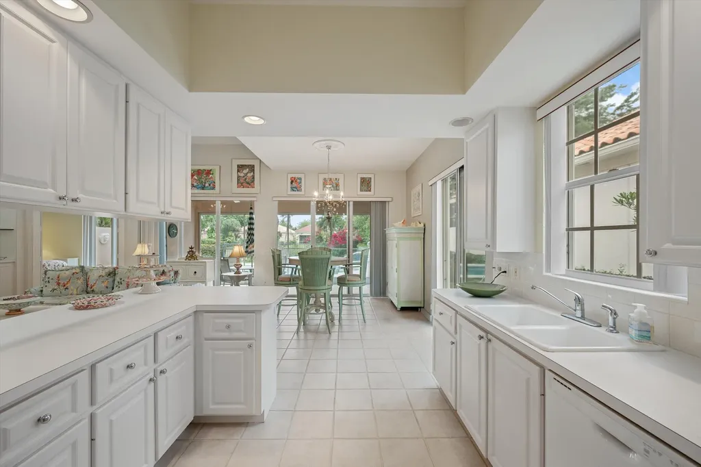 2570 Kittbuck Way West Palm Beach FL 33411