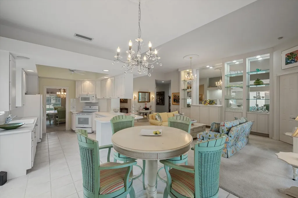 2570 Kittbuck Way West Palm Beach FL 33411