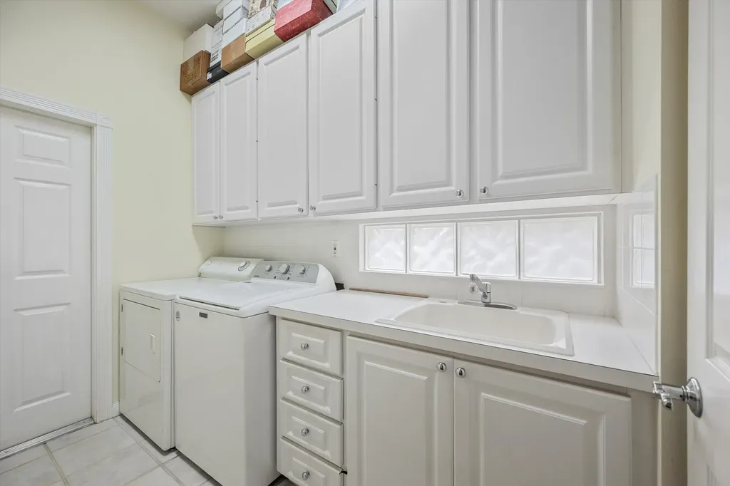 2570 Kittbuck Way West Palm Beach FL 33411