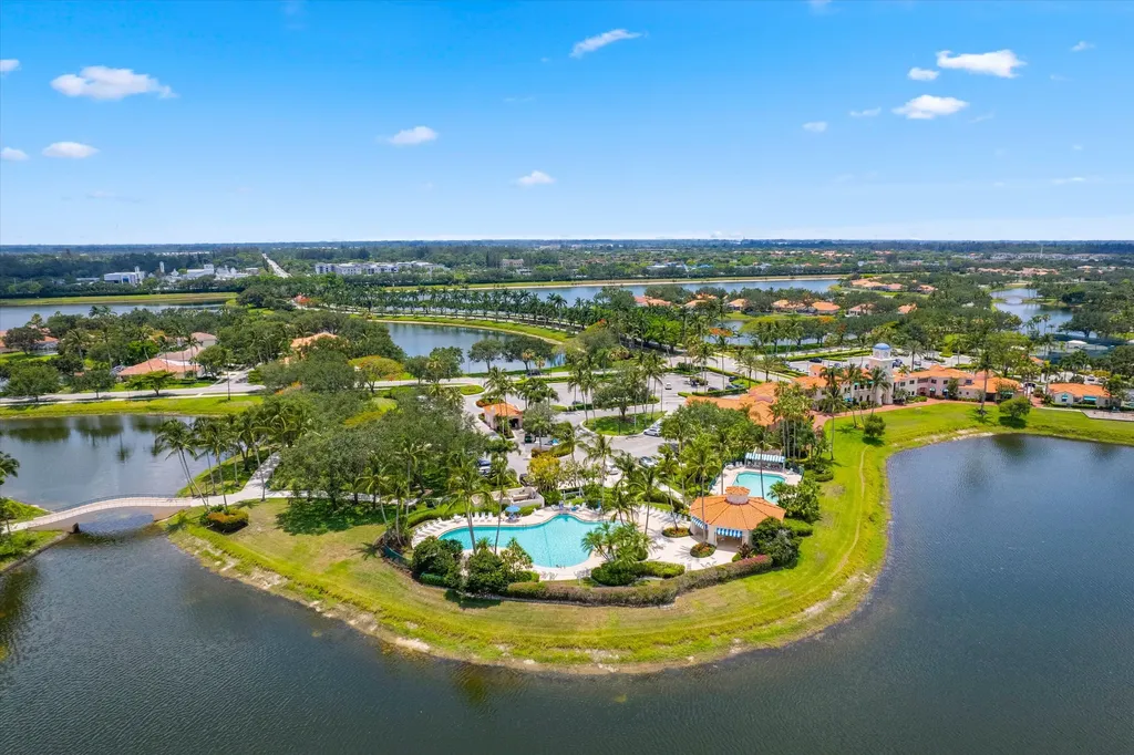 2570 Kittbuck Way West Palm Beach FL 33411