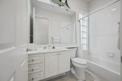 2570 Kittbuck Way West Palm Beach FL 33411
