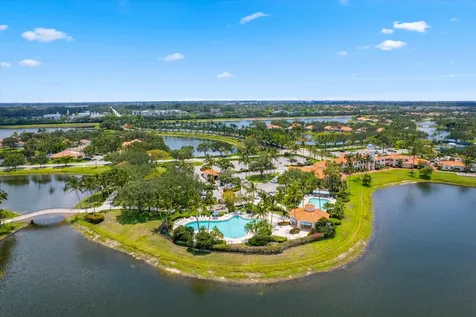 2570 Kittbuck Way West Palm Beach FL 33411