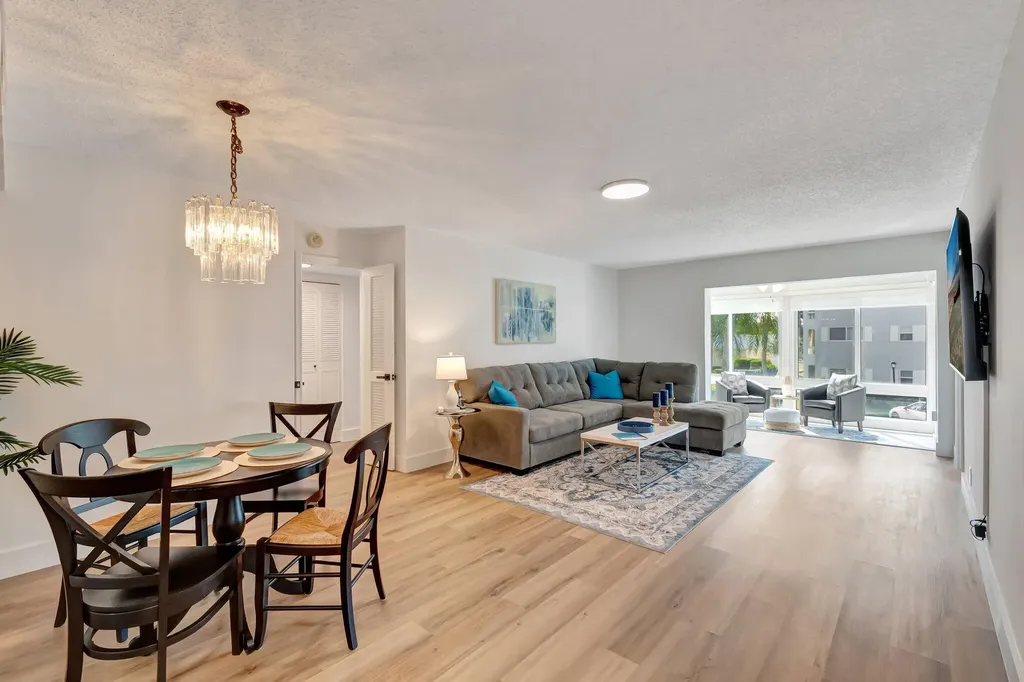 17 Colonial Club Drive Boynton Beach FL 33435