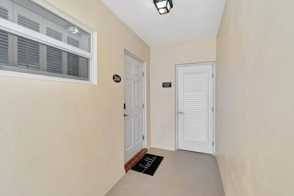 17 Colonial Club Drive Boynton Beach FL 33435