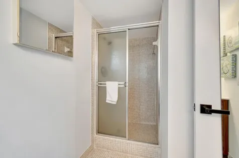 17 Colonial Club Drive Boynton Beach FL 33435