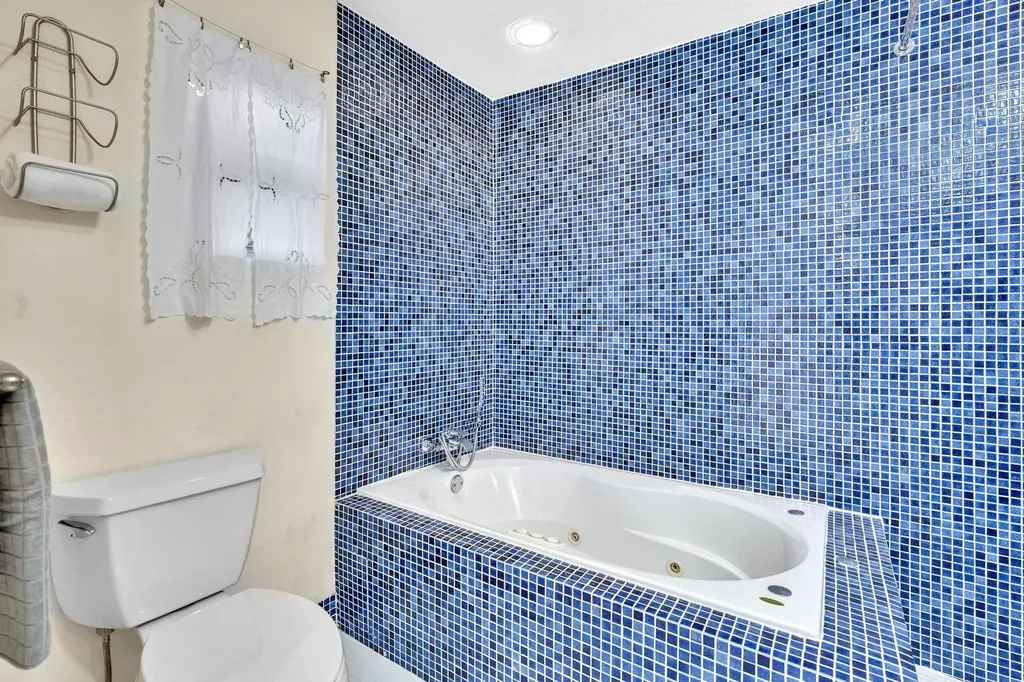3998 NW 5th Avenue Boca Raton FL 33431