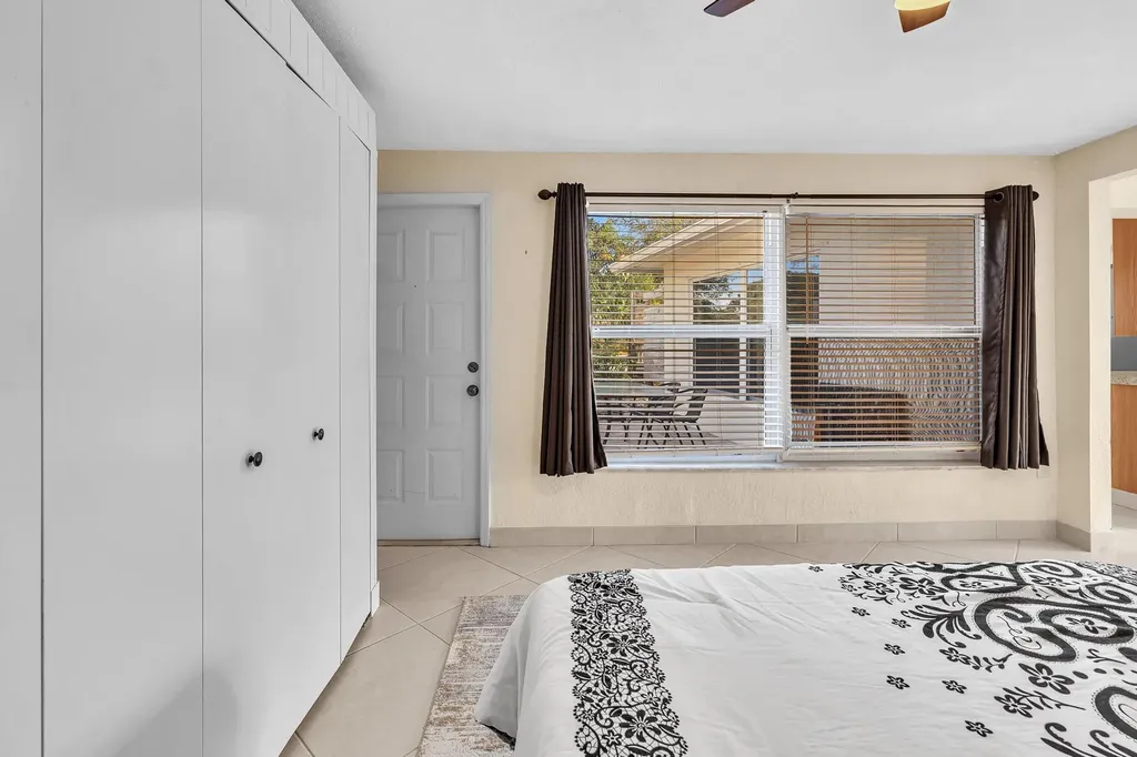 3998 NW 5th Avenue Boca Raton FL 33431
