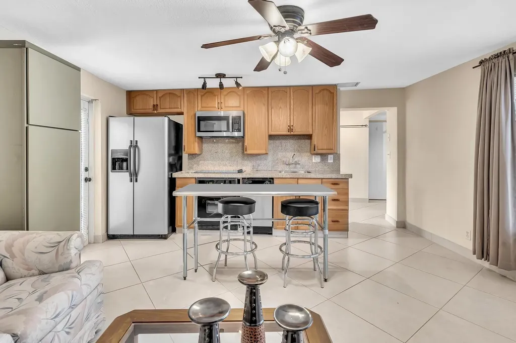 3998 NW 5th Avenue Boca Raton FL 33431