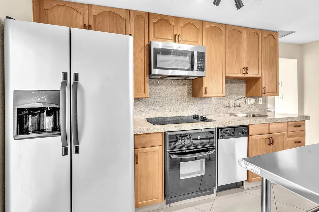 3998 NW 5th Avenue Boca Raton FL 33431