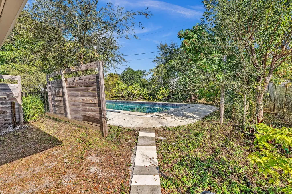 3998 NW 5th Avenue Boca Raton FL 33431
