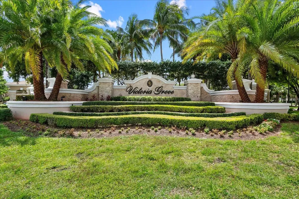 114 Lancaster Way Royal Palm Beach FL 33414