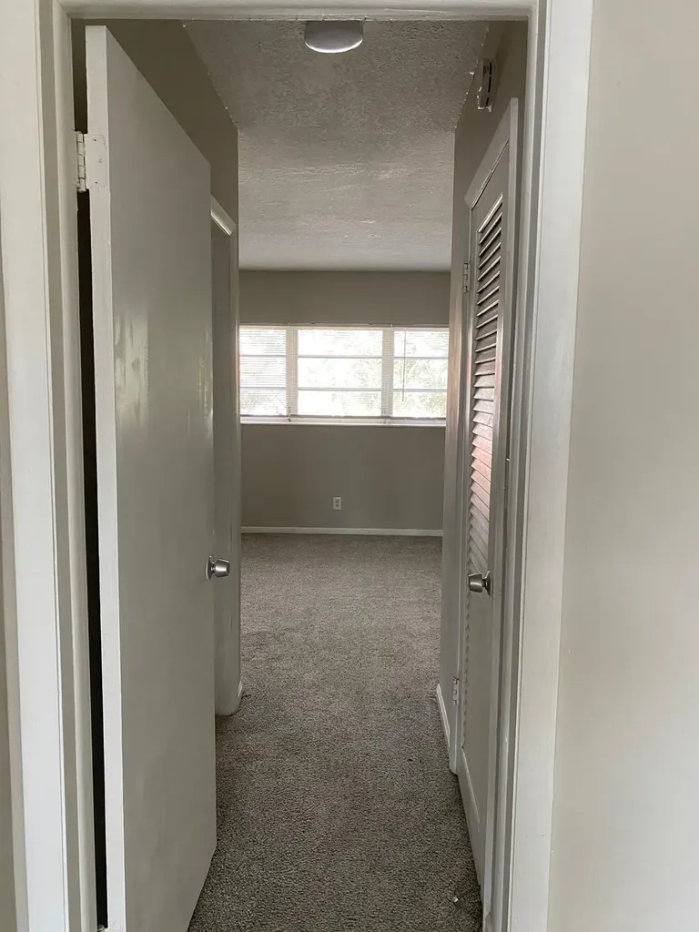 2303 S Federal Highway Boynton Beach FL 33435