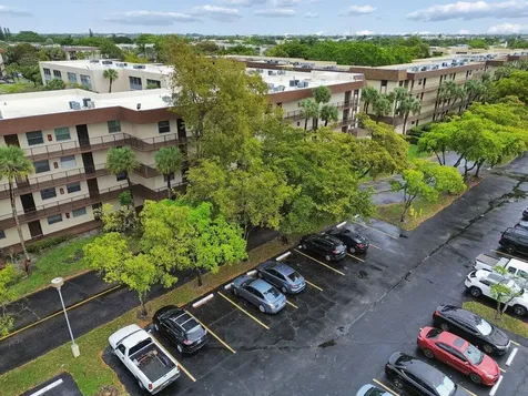 3141 NW 47th Terrace Lauderdale Lakes FL 33319