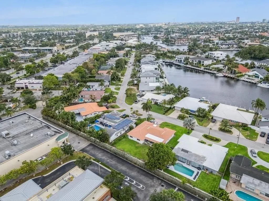 13 Little Harbor Way Deerfield Beach FL 33441