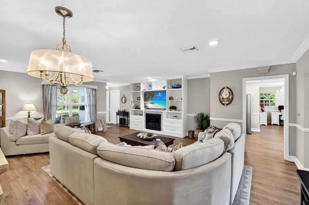 780 SW Elm Tree Lane Boca Raton FL 33486